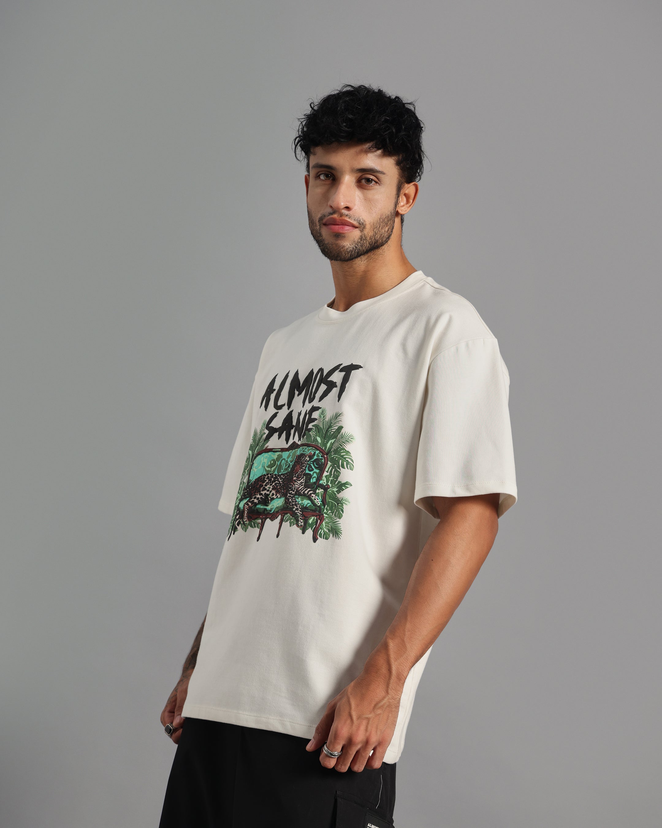 WILD INSTINCT OVERSIZED TEE