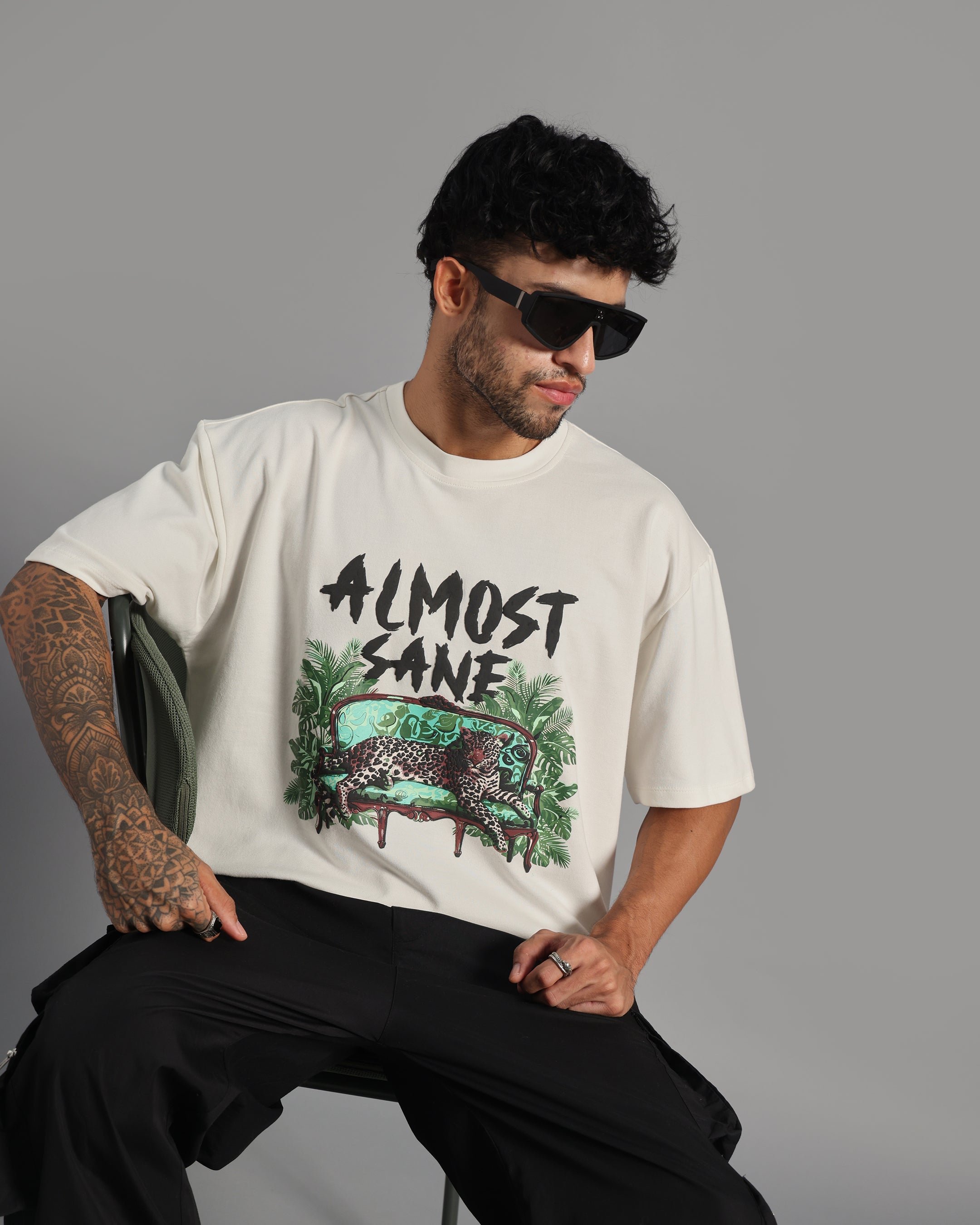 WILD INSTINCT OVERSIZED TEE