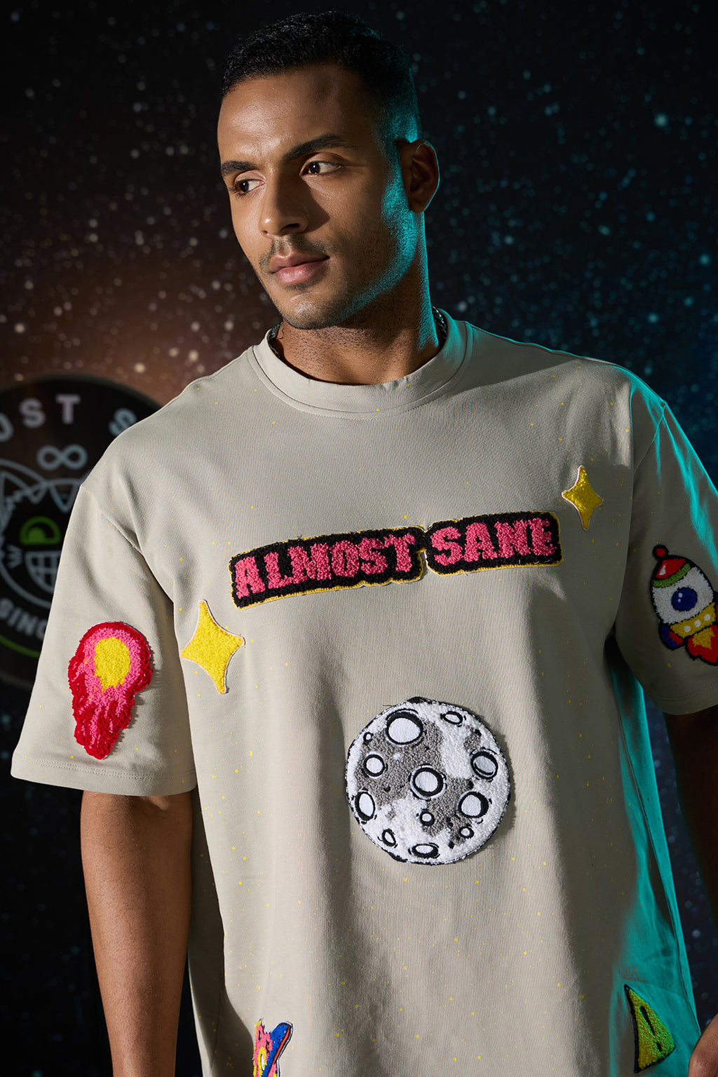 UNISEX GREY MOON T-SHIRT
