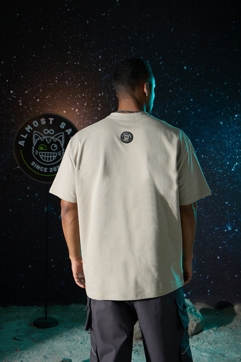 UNISEX GREY MOON T-SHIRT