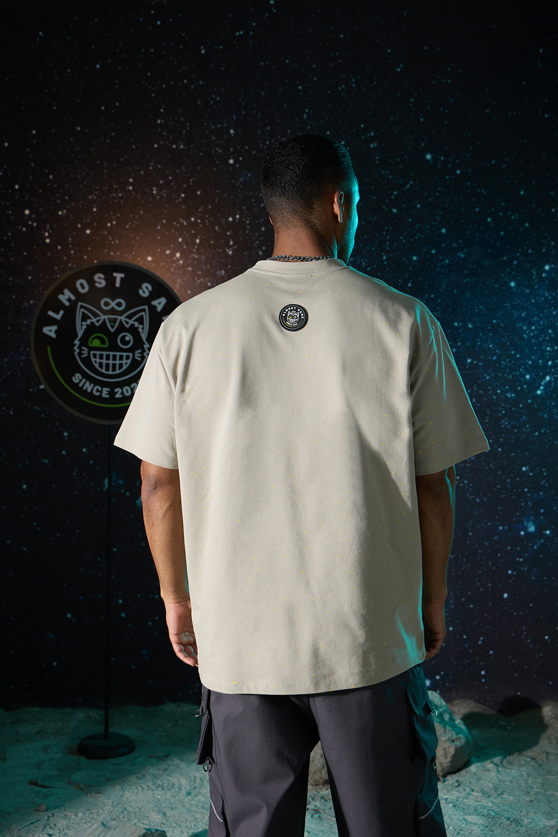 UNISEX GREY MOON T-SHIRT