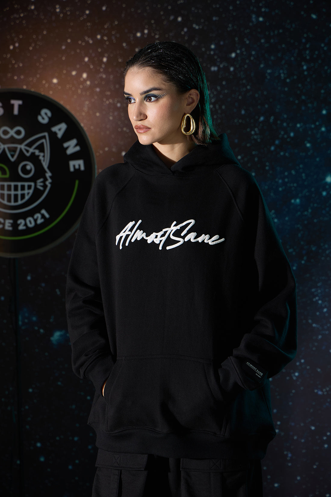UNISEX BLACK TIGER HOODIE