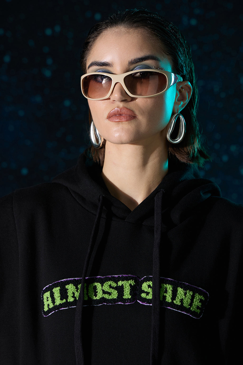 UNISEX BLACK BOXFIT HOODIE
