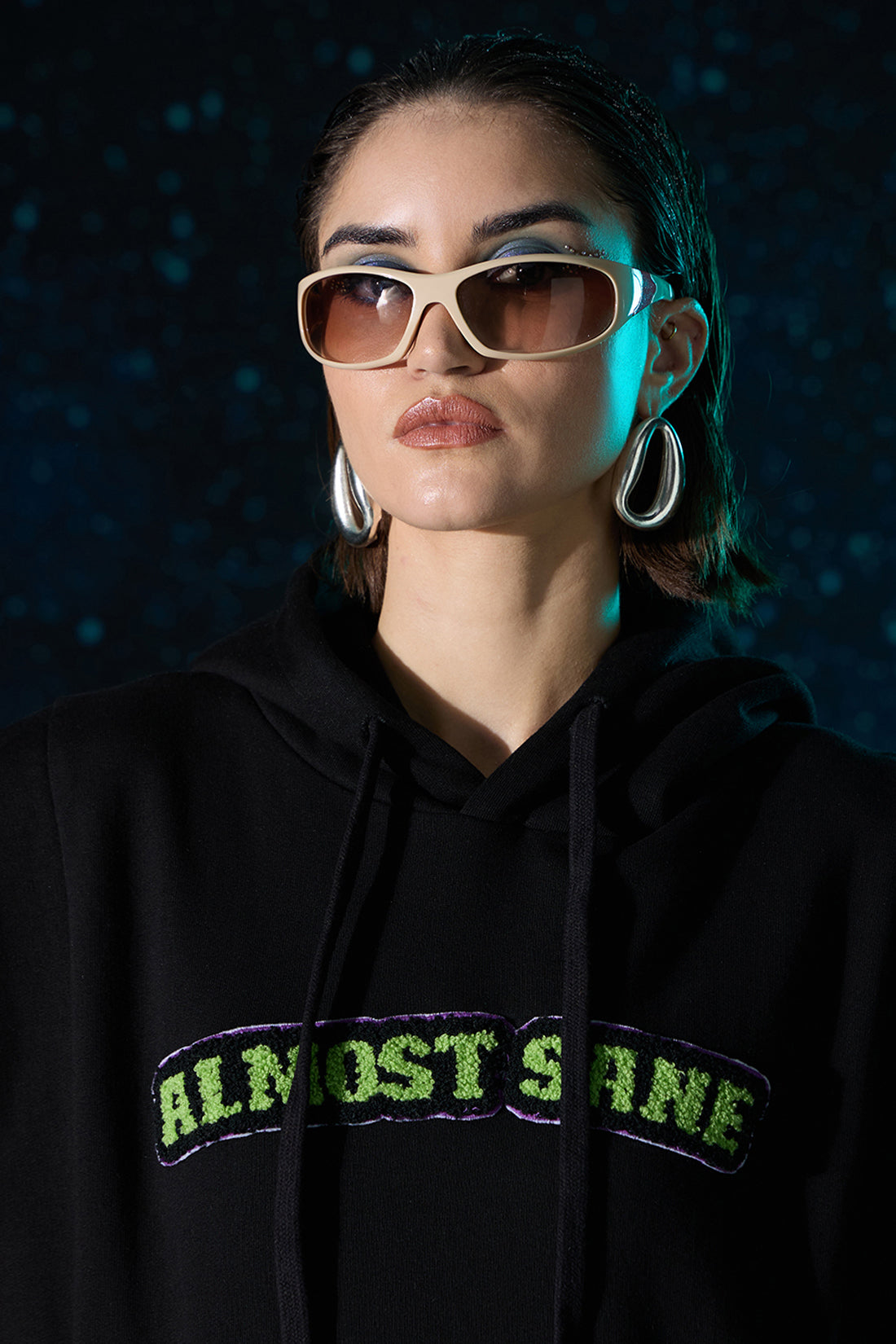 UNISEX BLACK BOXFIT HOODIE