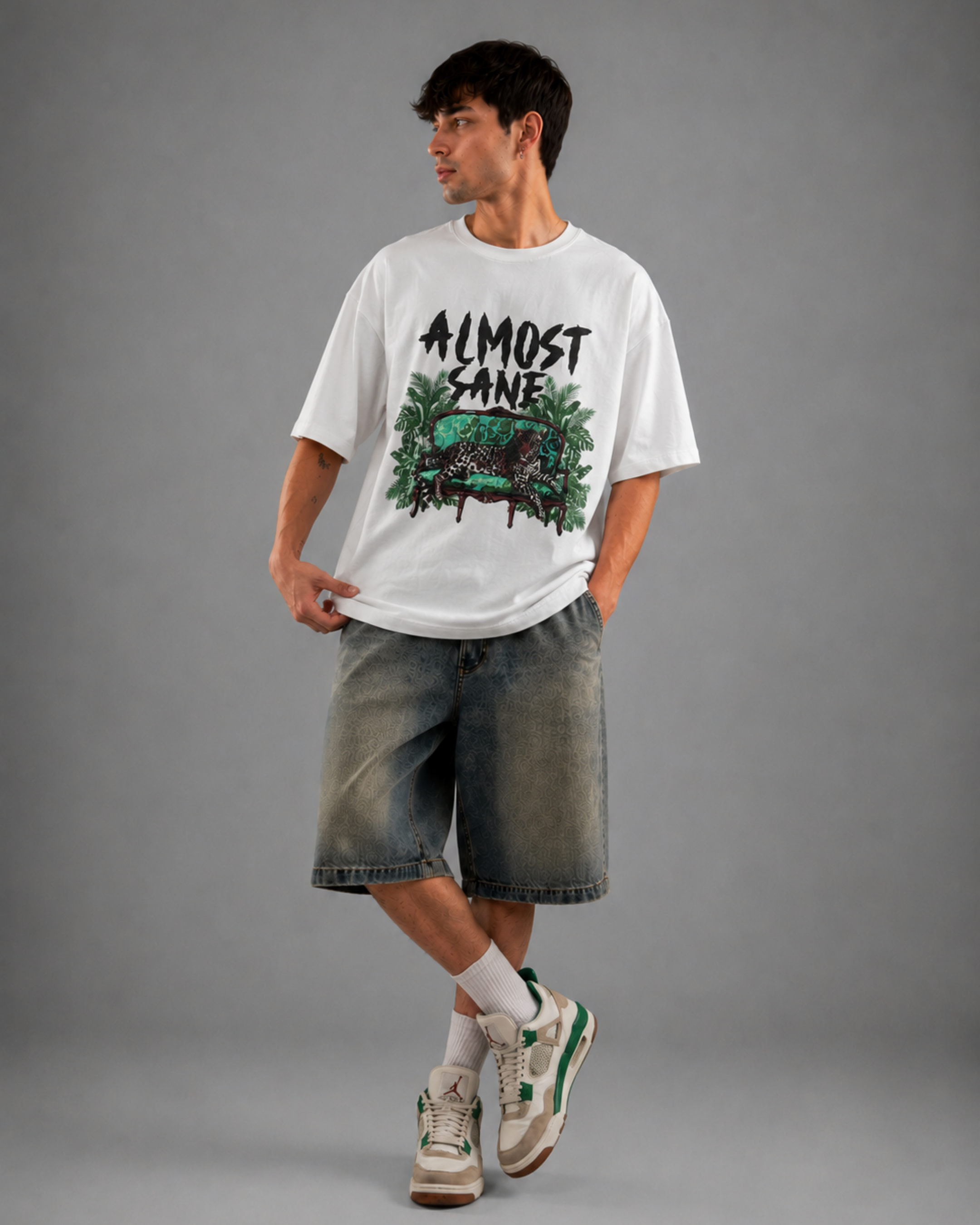 WILD INSTINCT OVERSIZED TEE